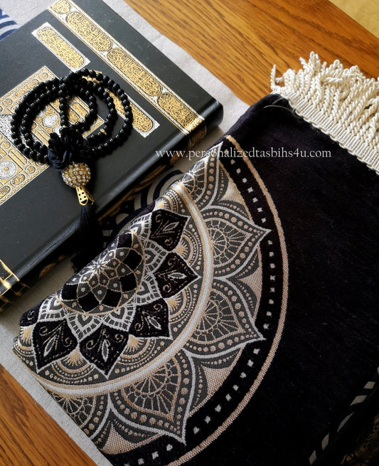 Luxury Kaabah Inspired Gift Hamper (Tasbih, Quran, Prayer Mat)